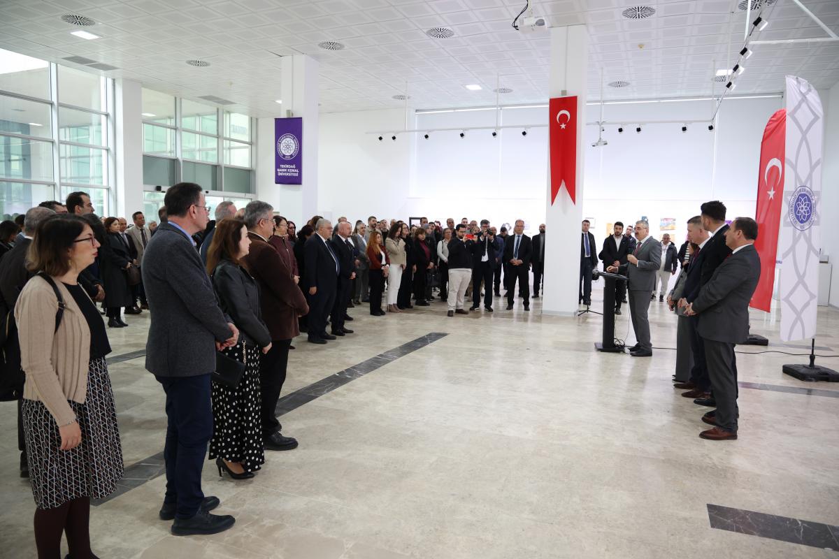 Bayramlaşma Töreninde 20. Yıl Gururu Rektör Şahin: Gönüllerimizde İki Büyük Sevincin Heyecanını Bir Arada Yaşıyoruz