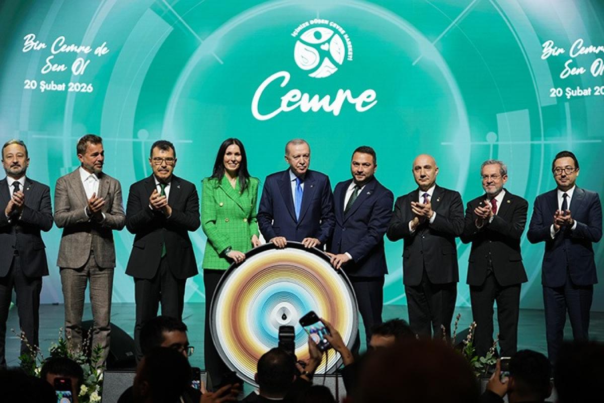 Üniversitemizin temsilcileri, Cumhurbaşkanımız Sayın Recep Tayyip Erdoğan’ın Teşrifleriyle Gerçekleşen Cemre Vakfı Tanıtım Programı’na Katıldı