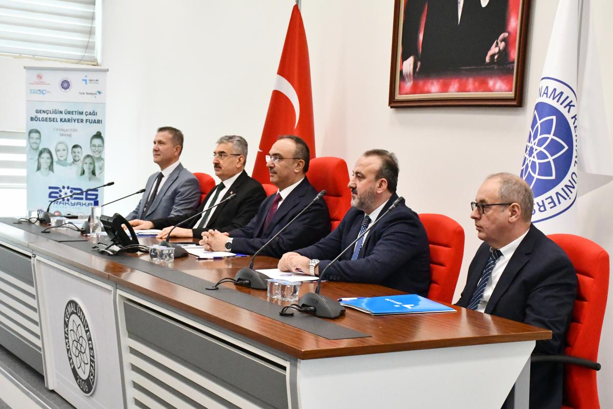 Trakya Kariyer Fuarı Hazırlık Çalıştayı Üniversitemiz Ev Sahipliğinde Gerçekleştirildi