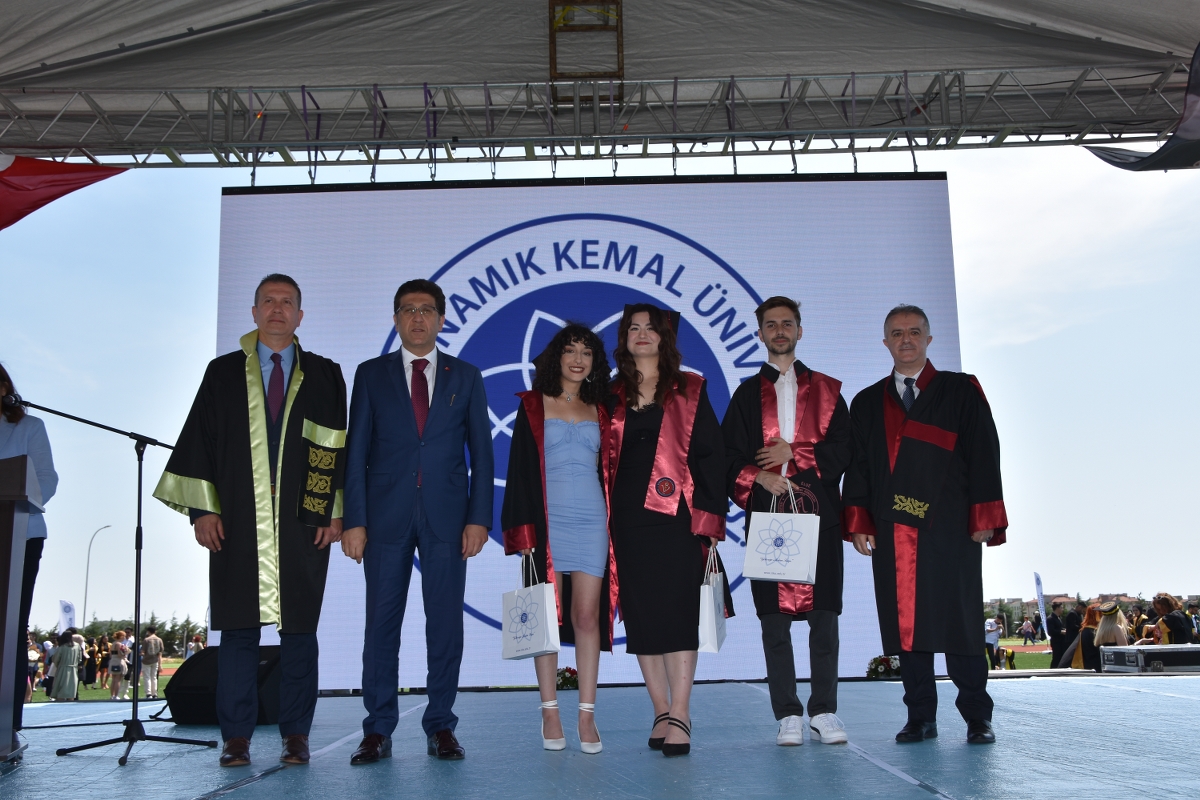 Namık Kemal Üniversitesi44