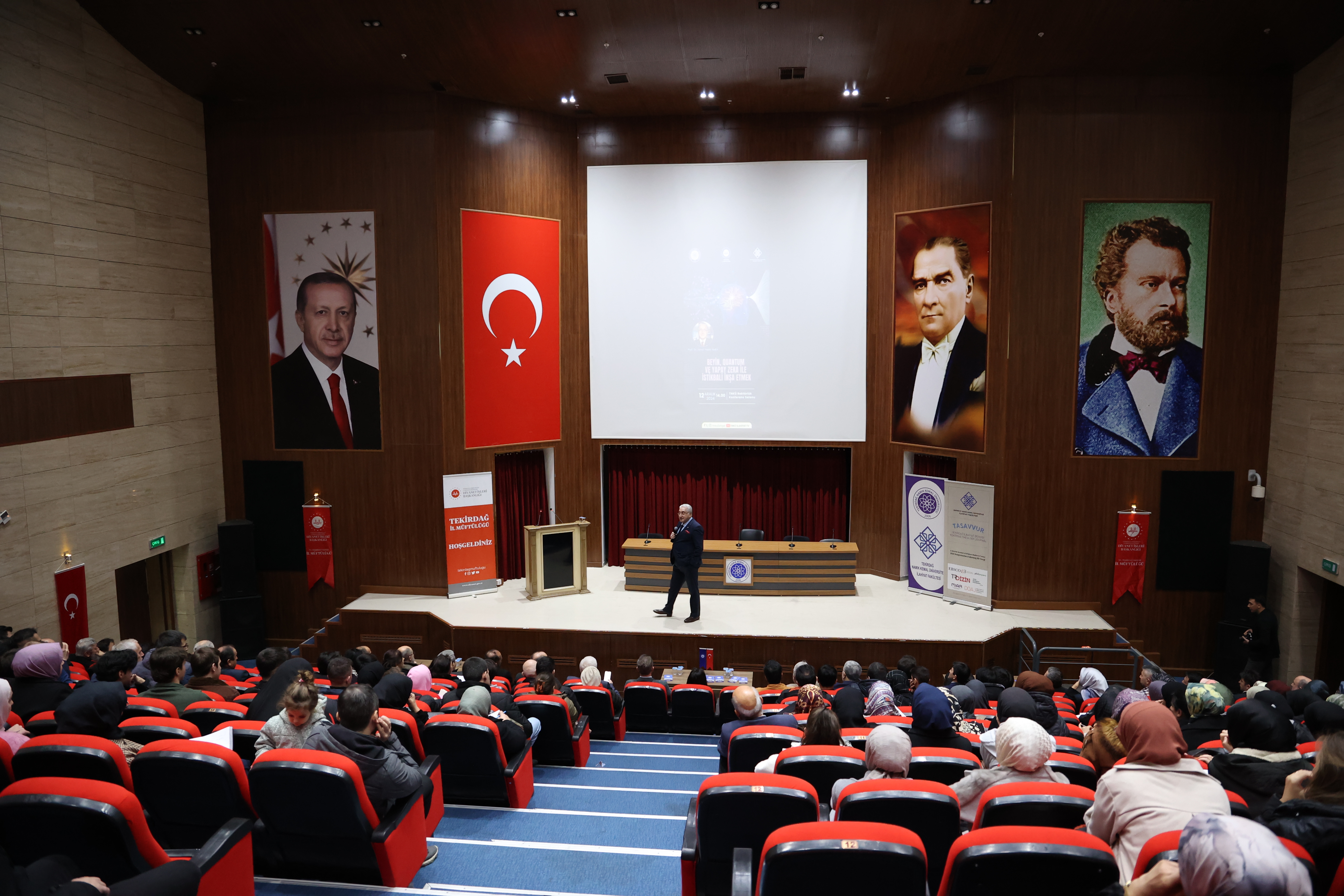 Namık Kemal Üniversitesi11