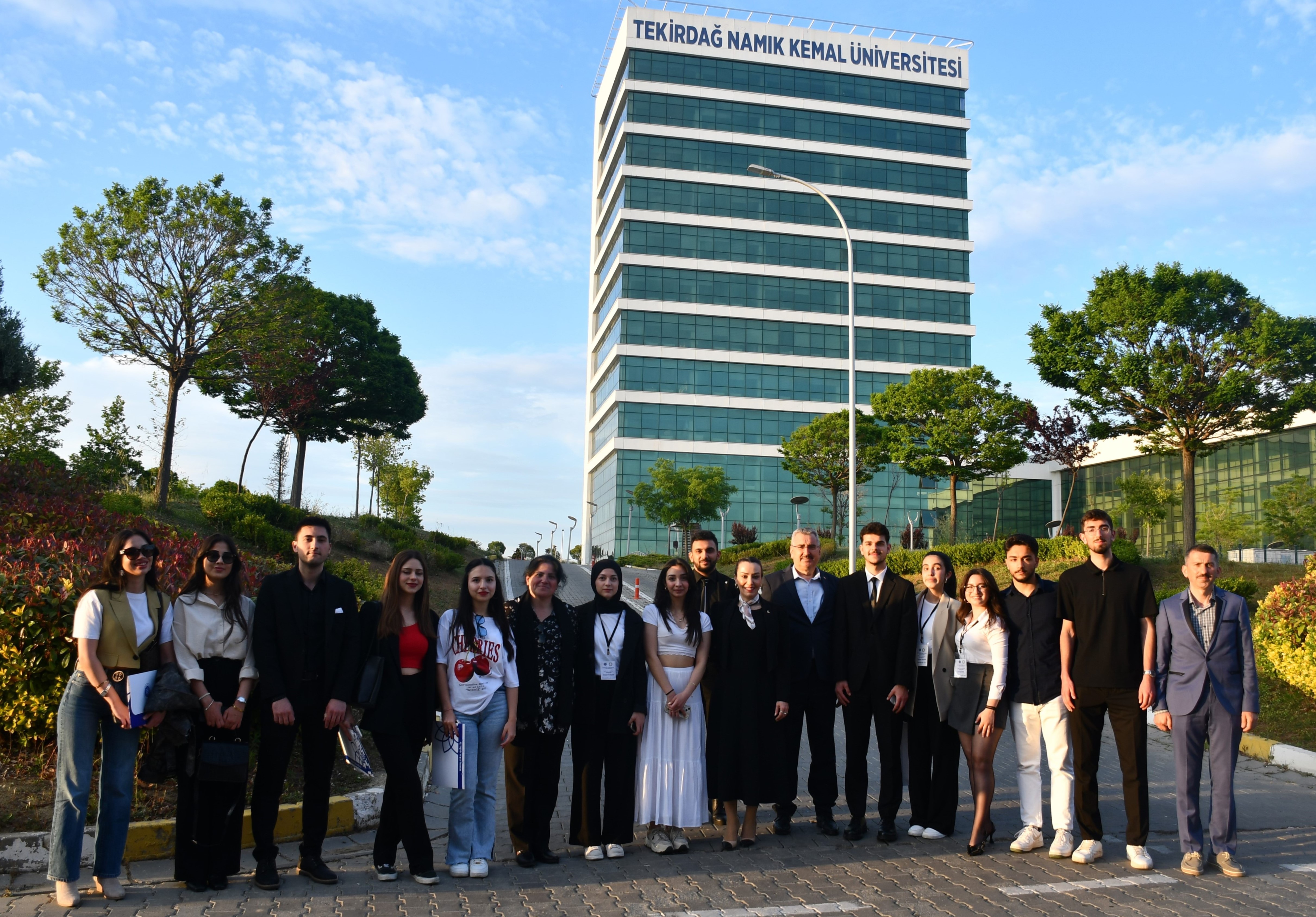 Namık Kemal Üniversitesi16