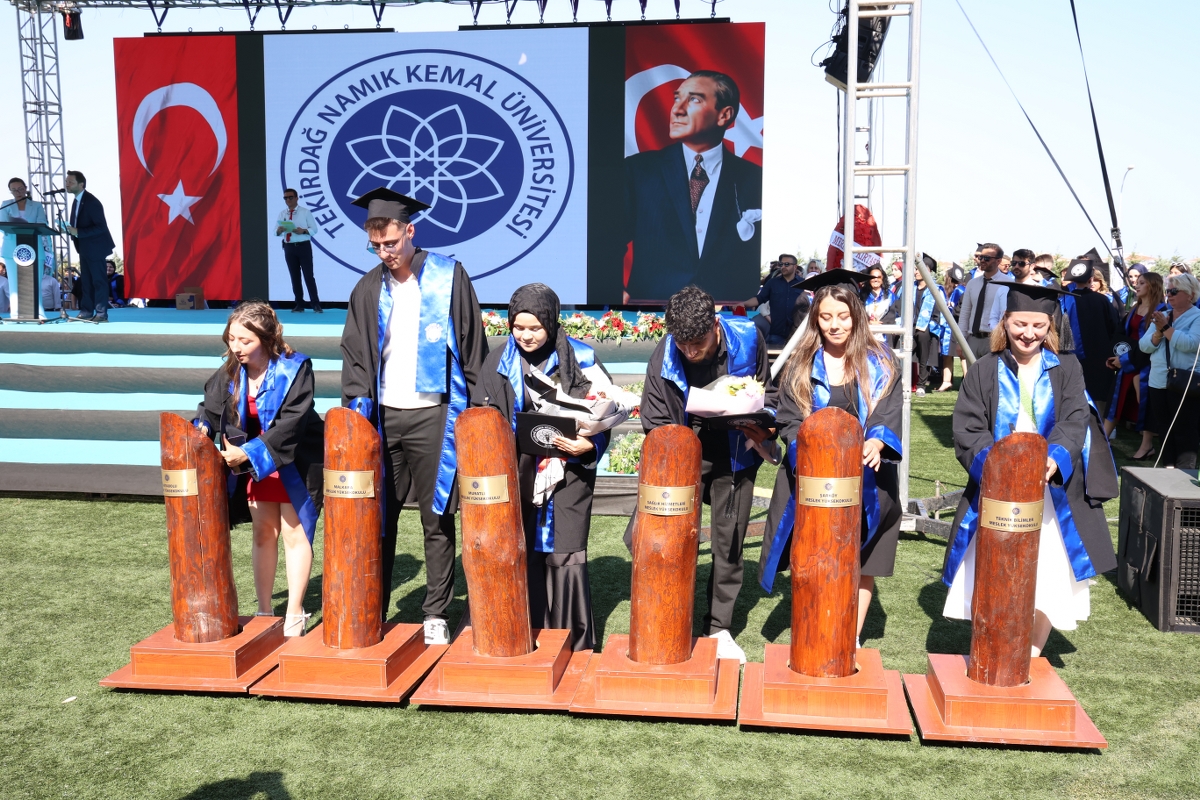 Namık Kemal Üniversitesi16