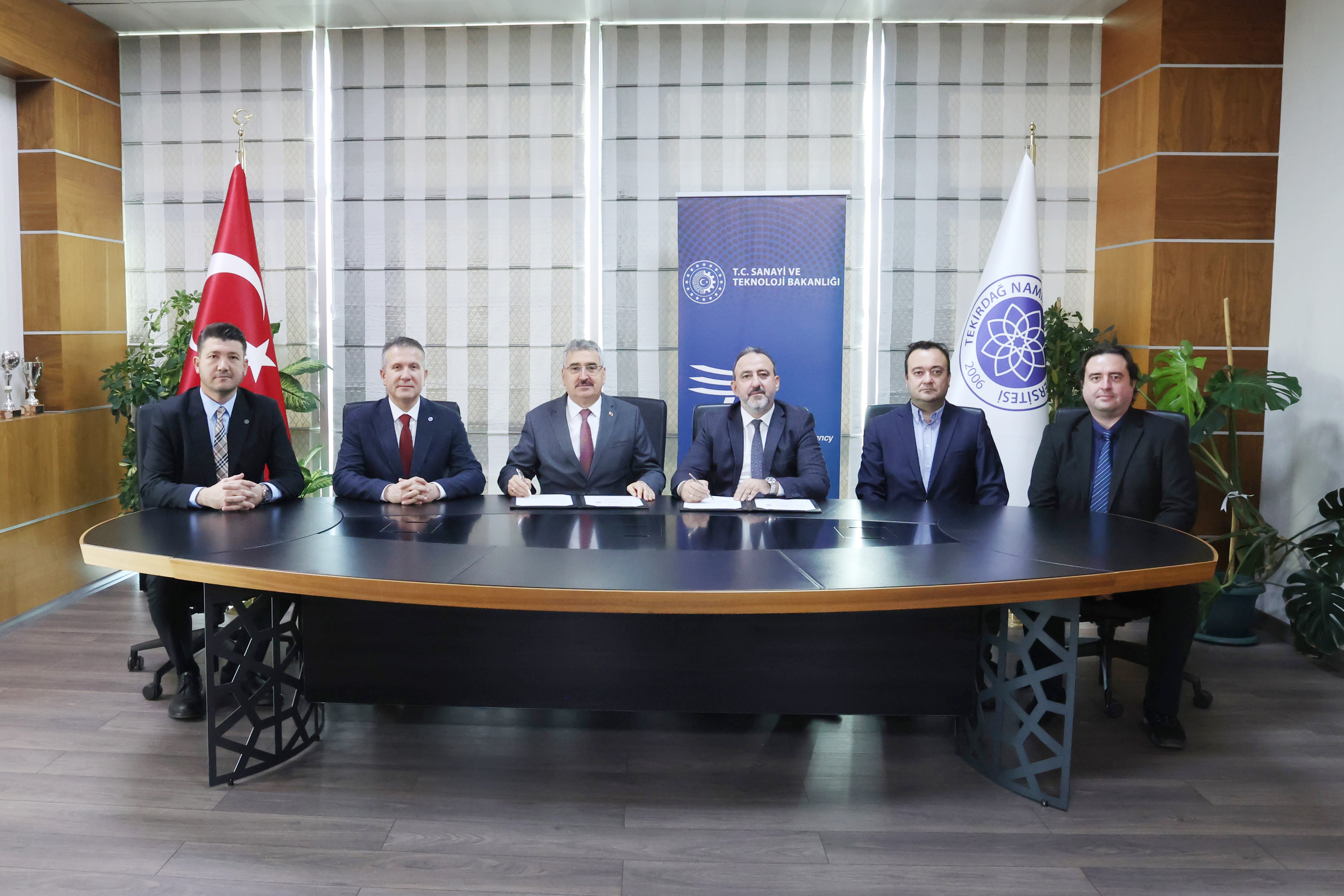 Namık Kemal Üniversitesi1