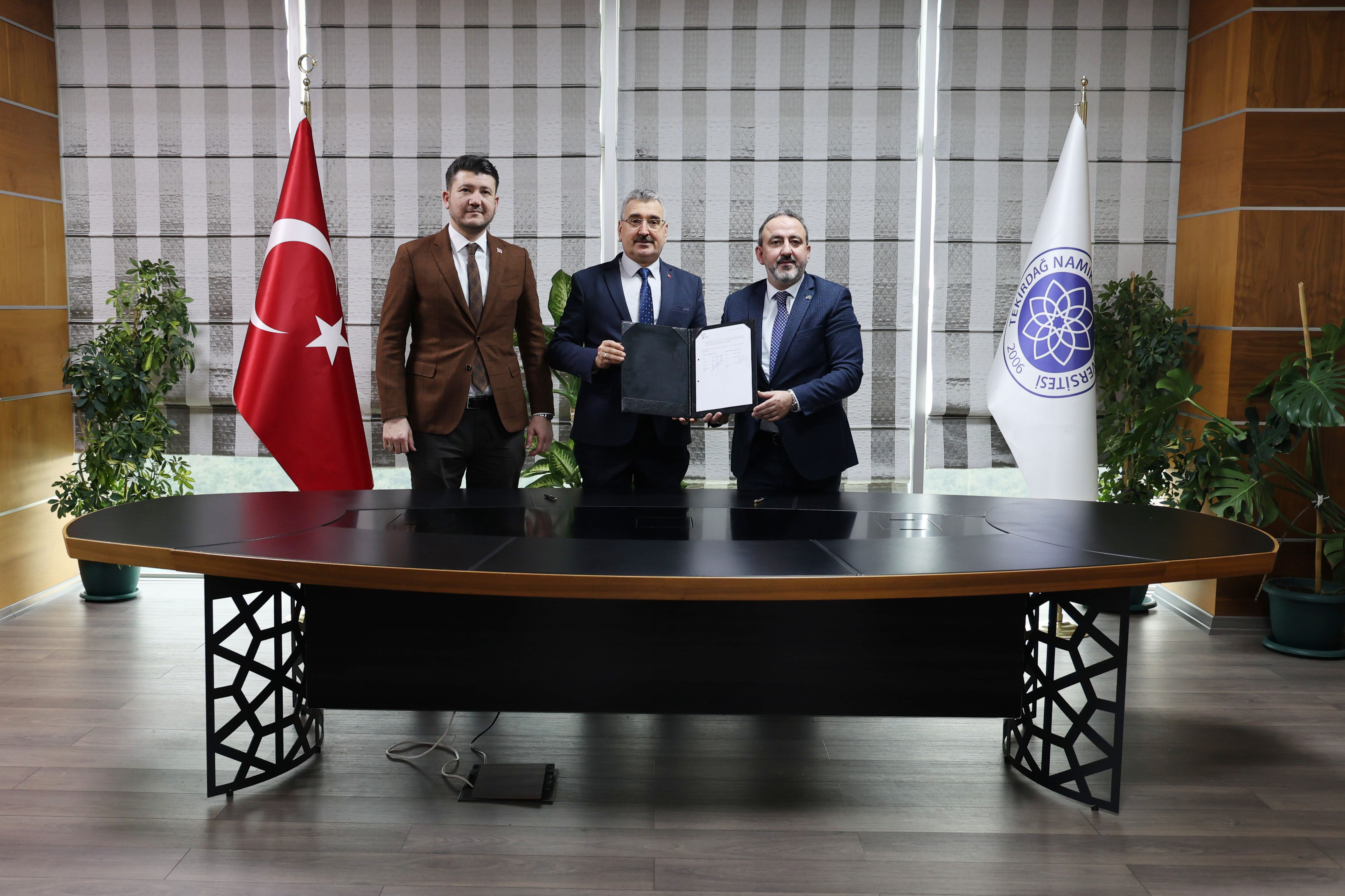 Namık Kemal Üniversitesi1